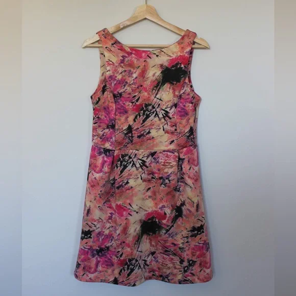 Abstract Pattern Mini Dress - Picture 3 of 3